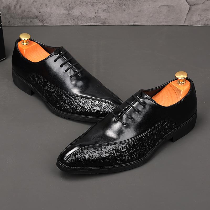 Fashion Trend New Men's Pointed Lace Up Business Mixed Patchwork Flats Brogues Shoes Designer Homecoming Wedding Dress Footwear