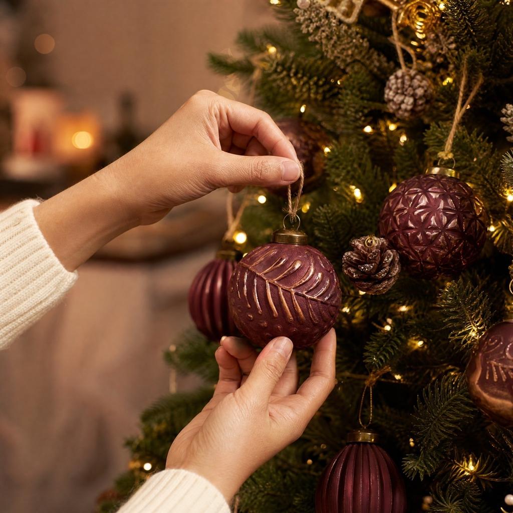 16er Set Weihnachtsbaumkugeln Galvanisierter Kunststoff Glänzende Hängedekorationen für den Weihnachtsbaum