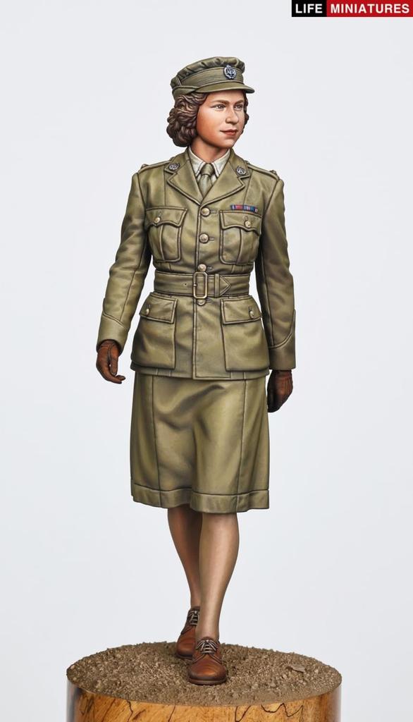 Life Miniatures Scale WWII British Auxiliary District Warrant Officer 2nd Class Elizabeth Windsor 1945 Unpainted Resin Kit 1/35 Marching, (1 Figure)