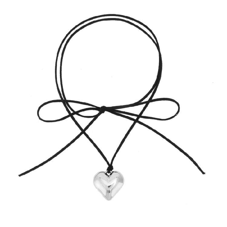 Women Necklace Big Heart Pendant Choker Necklaces Chunky-Heart Collar Chain Tie-up Jewelry Accessory for Teen Girls KTJ