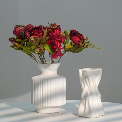 Vase à Fleurs en Plastique Vase Blanc Simple Moderne Ornements de Décoration pour la Maison Ornement de Table Pot à Plantes Artistique Décor Intérieur