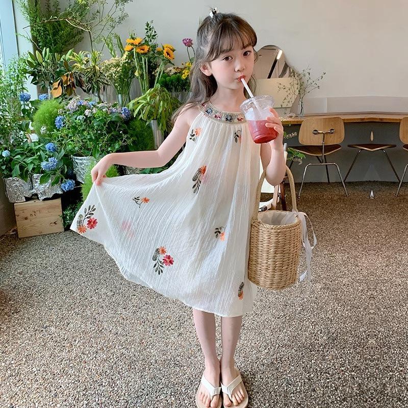 Girls Summer Sweet Dresses Embroidered Sleeveless Hanging Neck Beach Dress Leisure Vacation Dress Kids Clothes