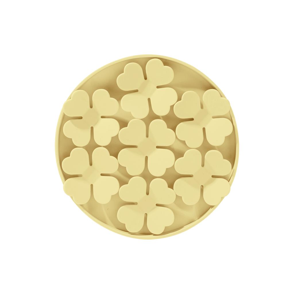 Petal Shaped Dog Licking Pad Circular Pet Licking Pad Silicone Slow Feeding Pad Suction Cup Pad Slow Feeding Dog Licking Plate