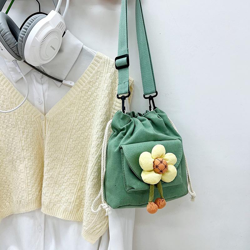 Personalized Design Flower Drawstring Messenger Bag Women's Foreign Style Canvas High Value Shoulder Bag Small Fresh Bucket Bag