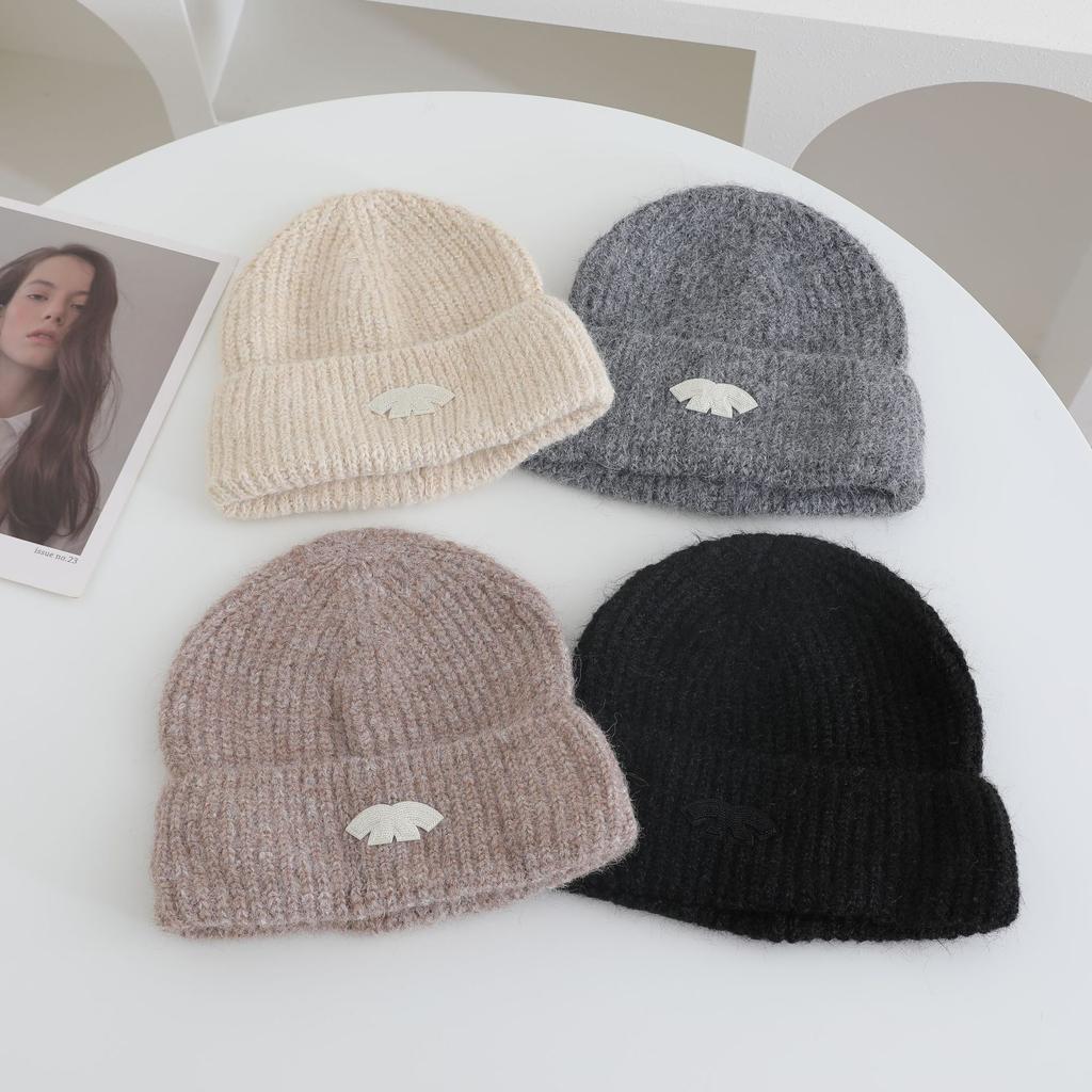 New Knitted Hats for Women in Autumn and Winter: Warm  Thickened Cold Hats That Look Good on The Face and Protect The Ears
