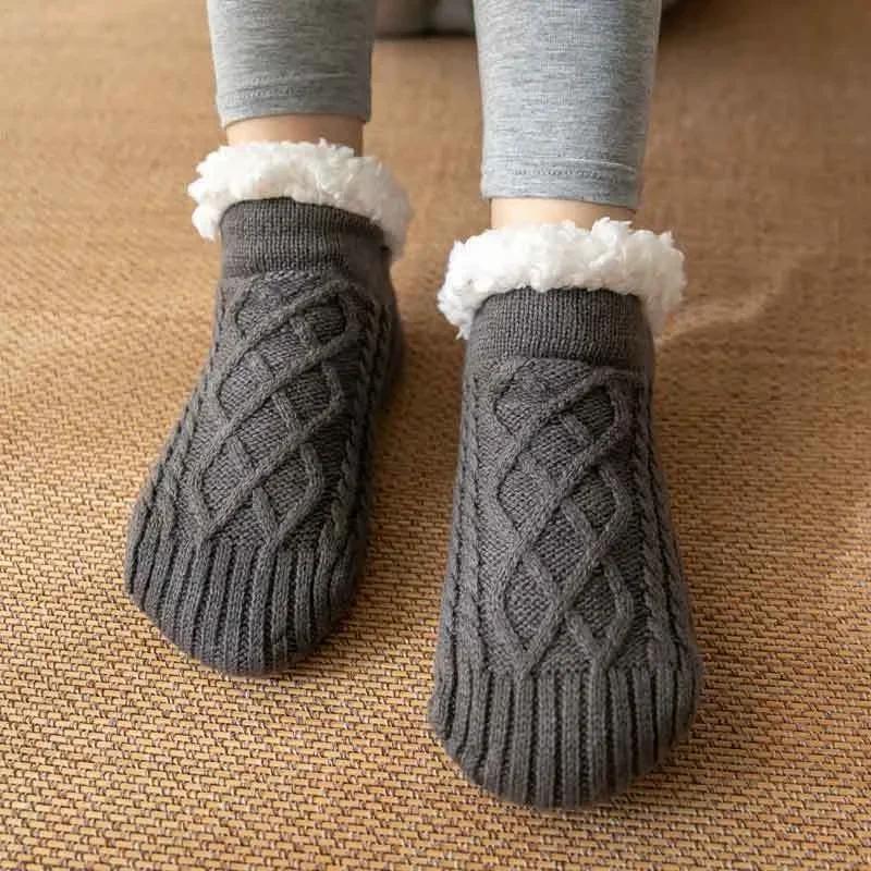 Varma Toffelsockor Dam Vinter Golvstrumpor Supermjuka Fodrade med Greppstrumpor Halkfria Stickade Vuxen Plus Fleece Mattstrumpor