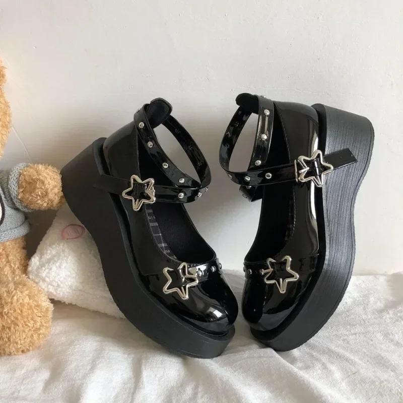 Fashion Lolita Shoes Women Platform Pumps Star Buckle Strap Mary Janes Lady Cosplay Gothic Shoes Rivet Lighted Hollow Girl Leather Shoes