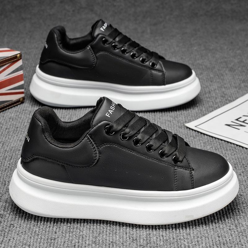 Black and White Shock-absorbing Sports Shoes Street Shooting Thick-soled Heightening Casual Board Shoes