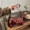 The Retro Oil Leather Tote Bag Is A Simple and Fashionable Commuter Casual Underarm Bag and Single-shoulder Bag