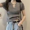 Tricou cu mânecă scurtă din mătase de gheață pentru femei în vară Frumos, cu croială slim și subțiere, Top tricotat gri cu gât în V