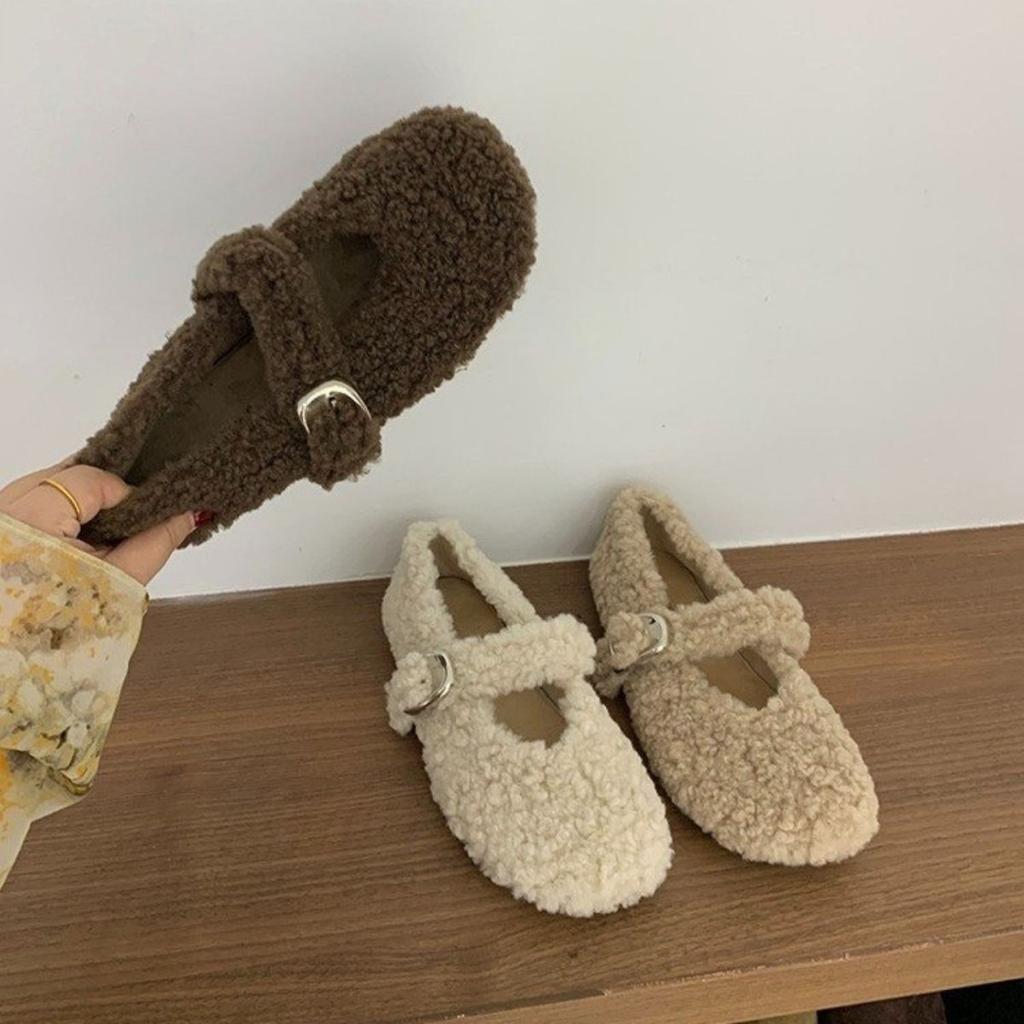 Internet celebrity fashion soft flat bottom fluffy shoes women's 2025 winter new versatile Doudou shoes roll warm velvet cotton ladyshoes