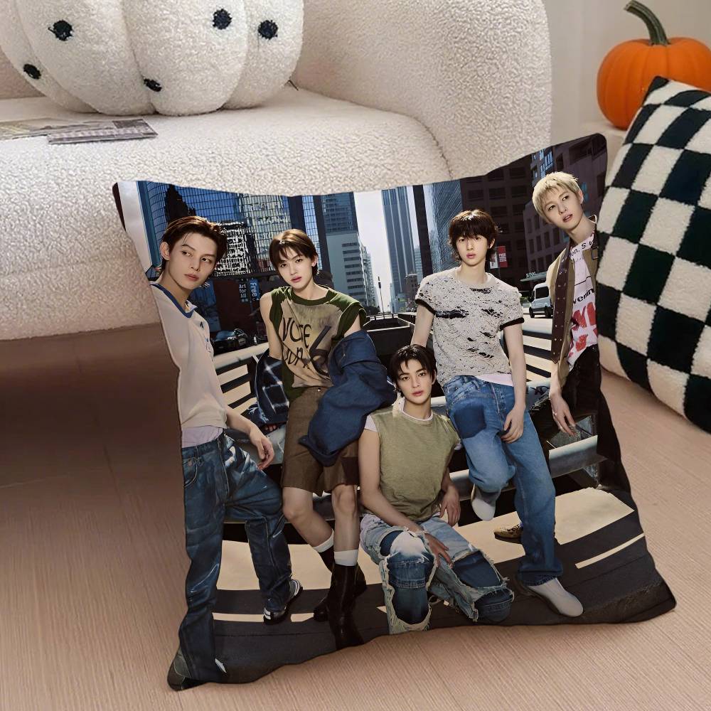Hot Kpop Style C-Cortis Singer Pillow Case Anti-Dustmite Pillowcase Invisible Zipper Silky Short Plush Sofa Cushion Cover